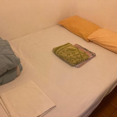 Cheerful Room, Sharing Kitchen In A Cosy Family Art House, Ideal For One Person Or Couple サンレモ エクステリア 写真