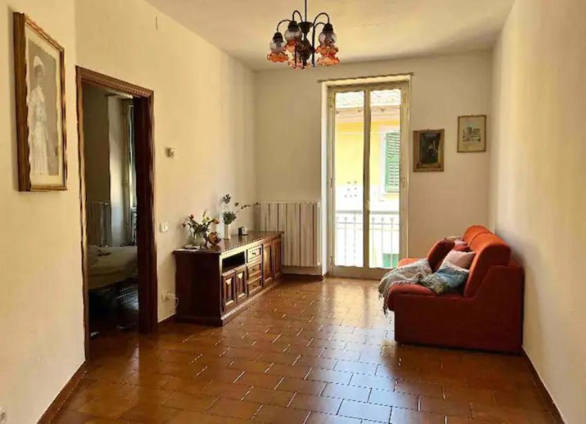 Cheerful Room, Sharing Kitchen In A Cosy Family Art House, Ideal For One Person Or Couple サンレモ エクステリア 写真